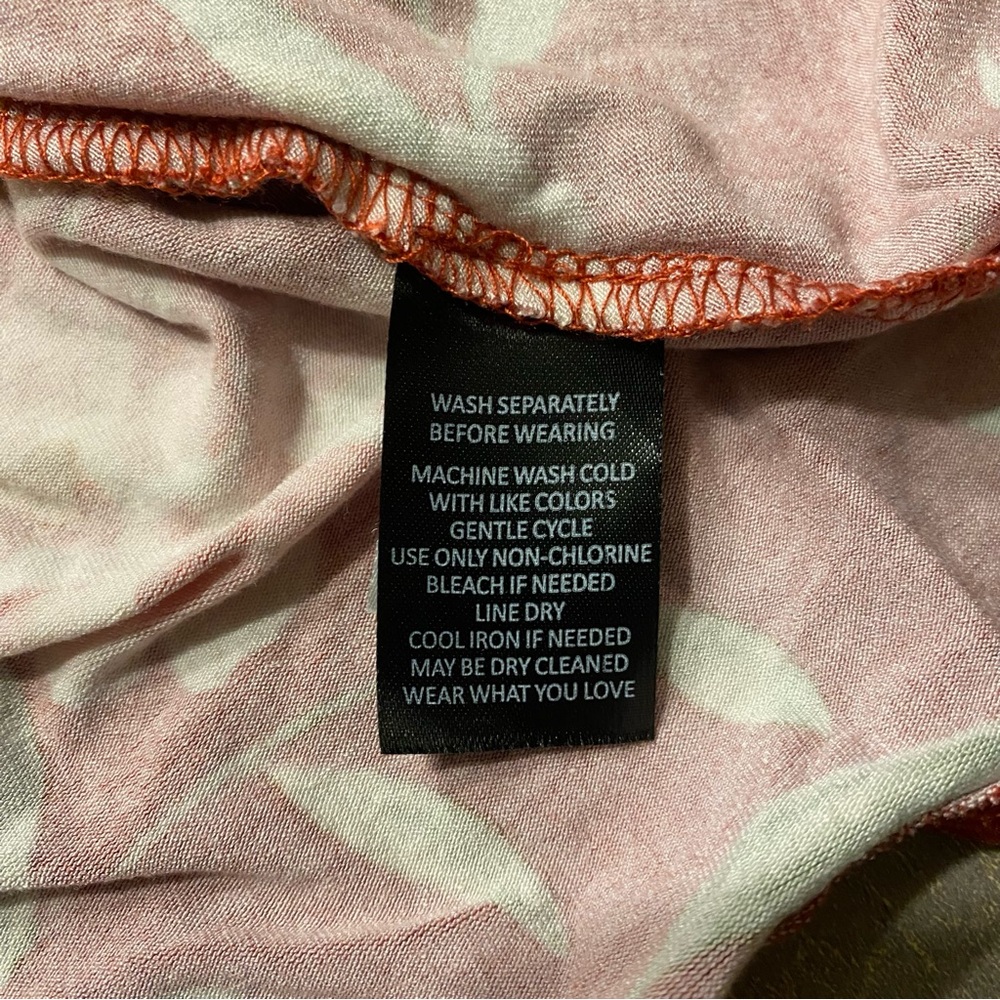 Torrid Super Soft Knits size 2 top with buttons and elastic waist - Picture 4 of 9